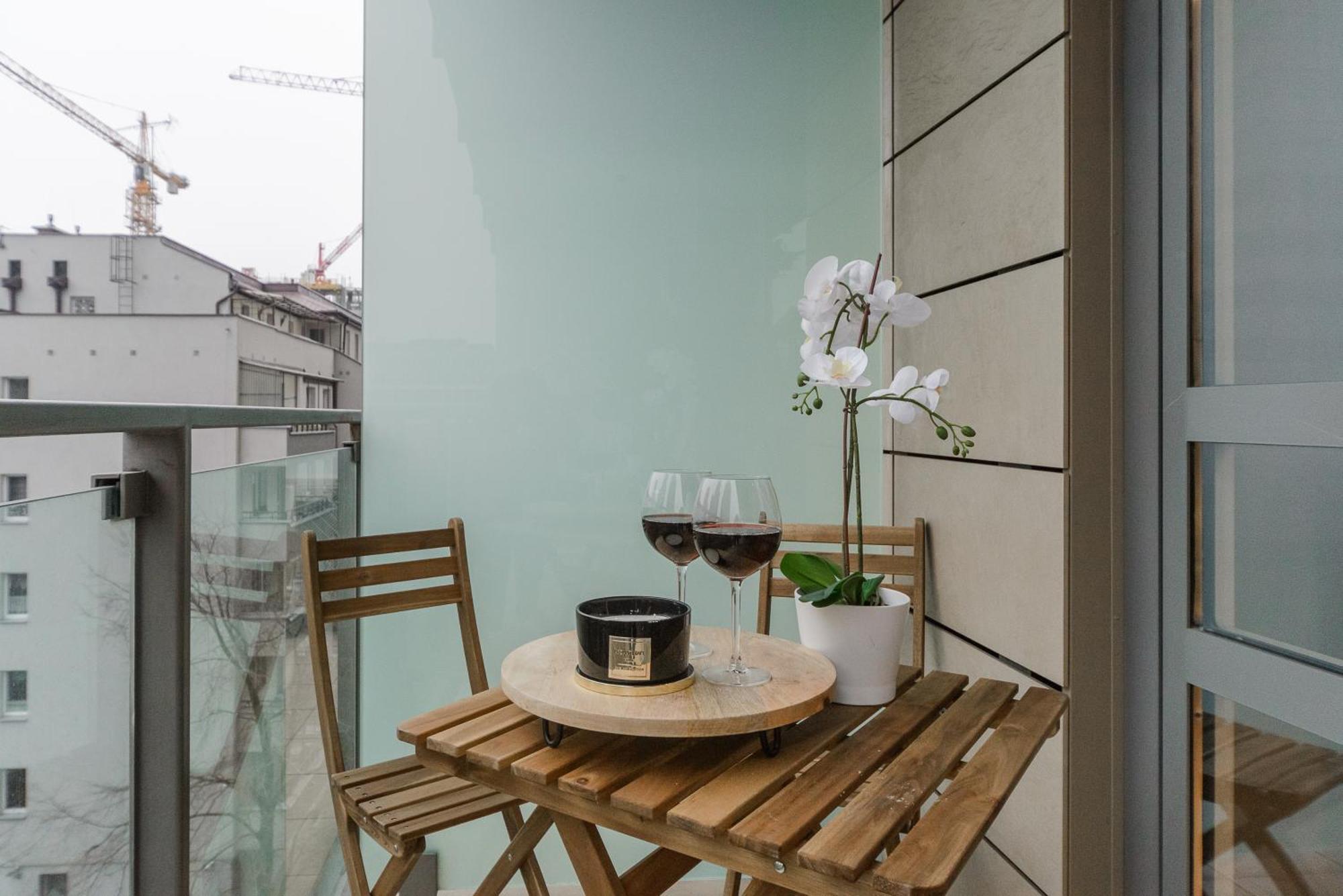 Lumina Apartments Near Warsaw Uprising Museum ภายนอก รูปภาพ