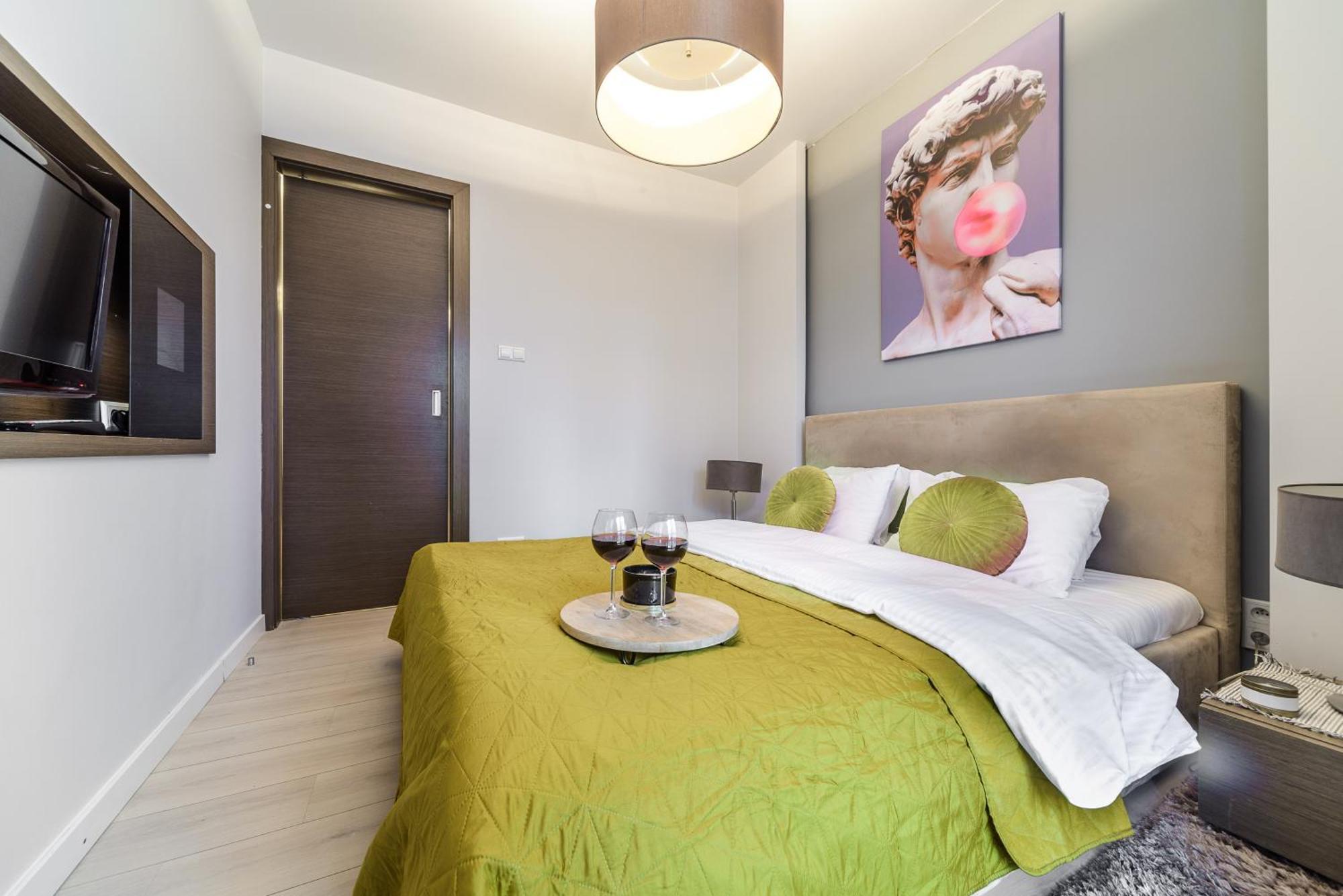 Lumina Apartments Near Warsaw Uprising Museum ภายนอก รูปภาพ